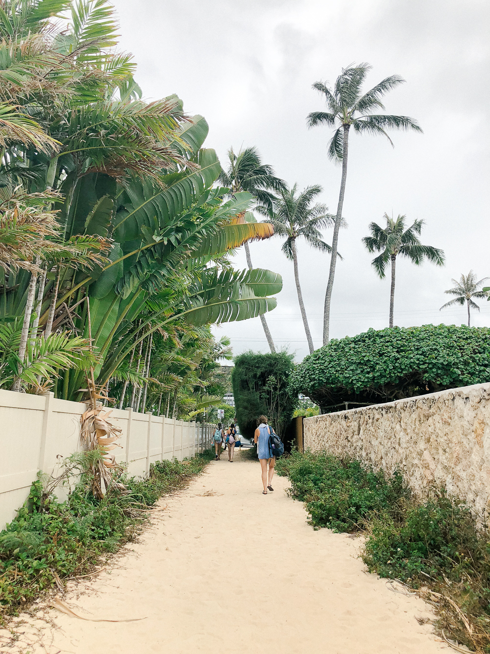 The Ultimate Oahu Travel Guide for the Adventurer - Lanikai Beach Entrance | Sunshine Style